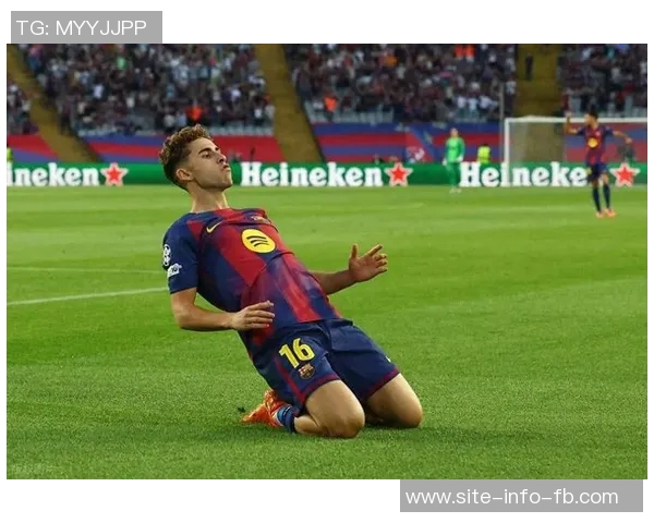 巴萨喜讯费尔明与亚马尔重返训练场助力球队恢复战斗力