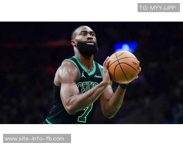 杰伦布朗称赞阿马里威廉姆斯护筐能力提升球队攻防效率